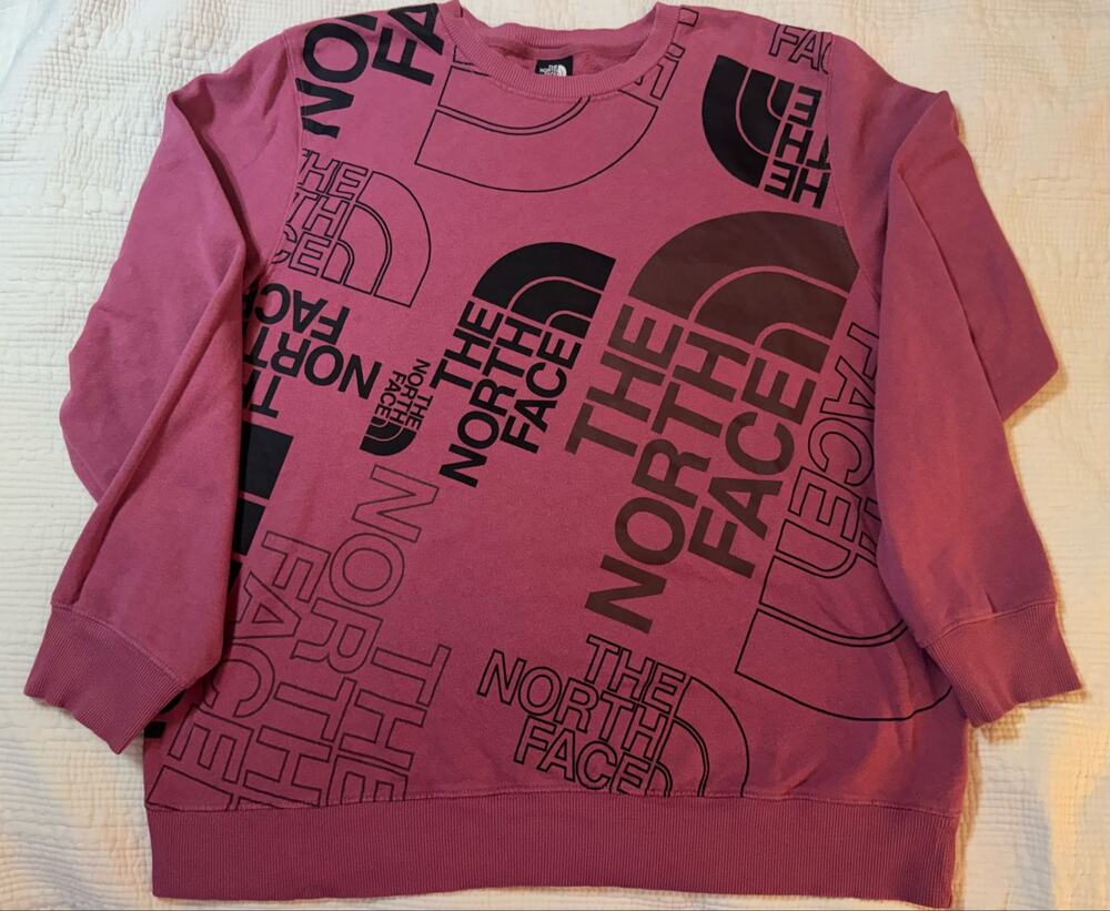 The North Face Men's XL Sweatshirt Berry All Over Print Logo Graphic Fleece Crew